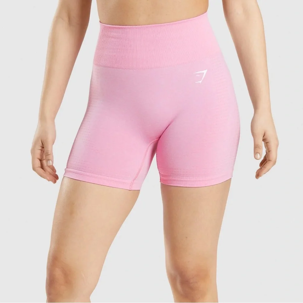 Gymshark Pink Seamless Athletic Shorts & Crop Long Sleeve Set - Picture 7 of 10